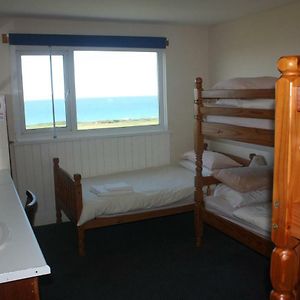 Zimmer mit Kingsize-Bett